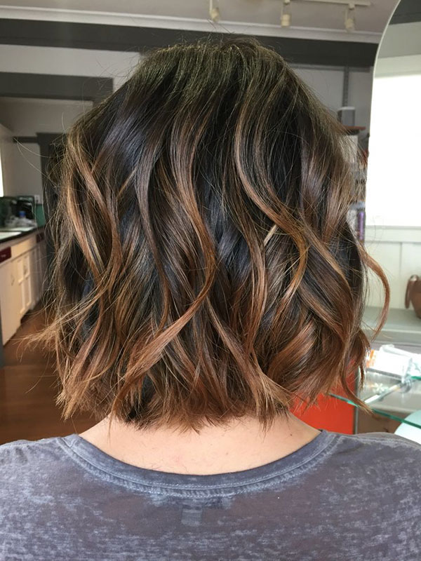 Medium Brown Hairstyles With Highlights