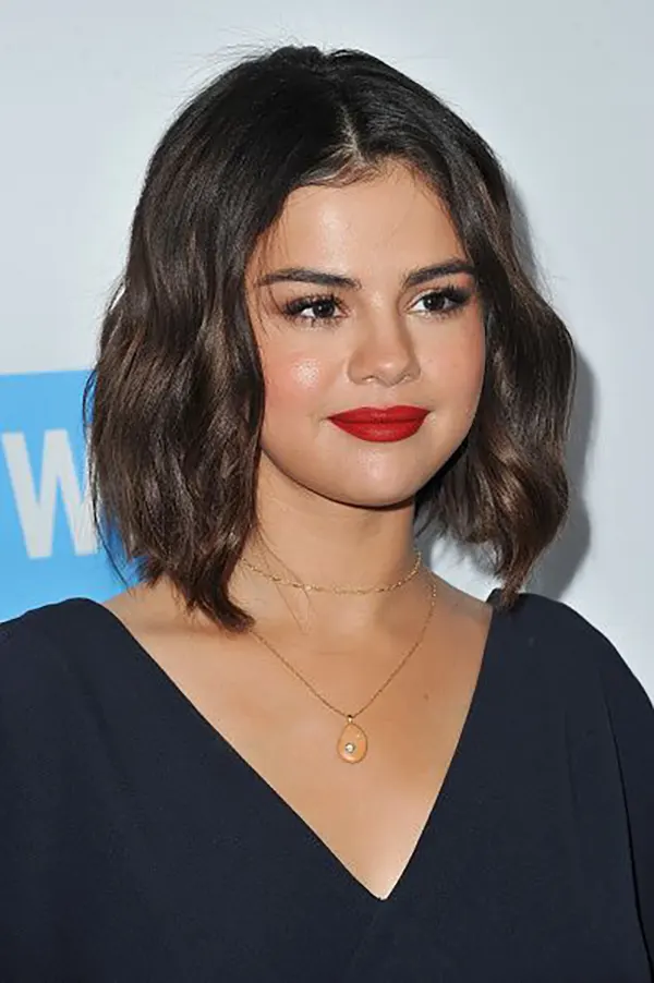 Round Face: Selena Gomez Hair
